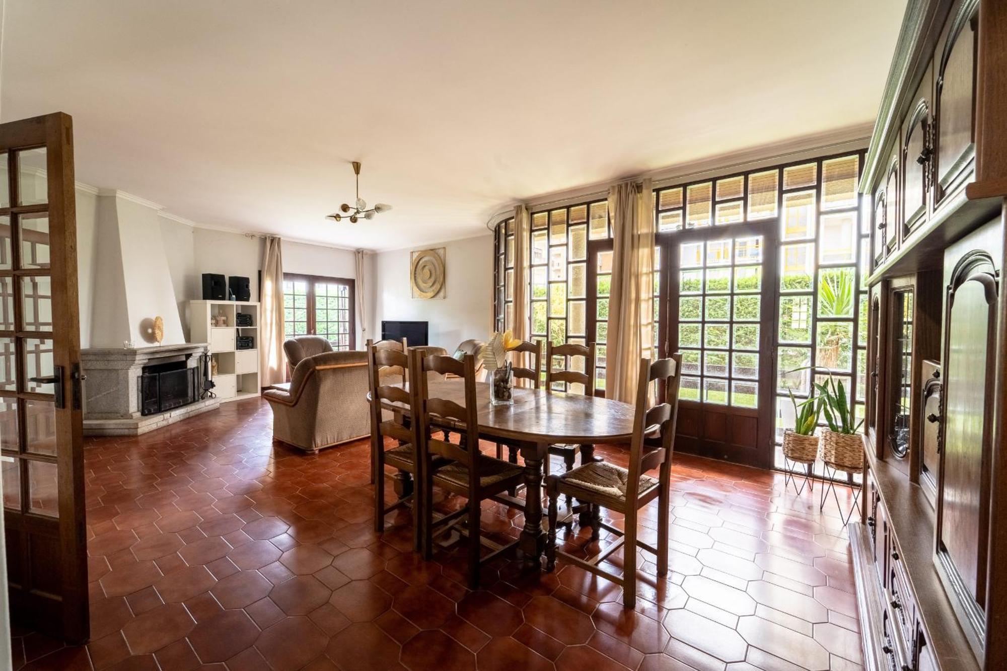 Amorosa Villa, 500M From The Beach By House And People Zewnętrze zdjęcie